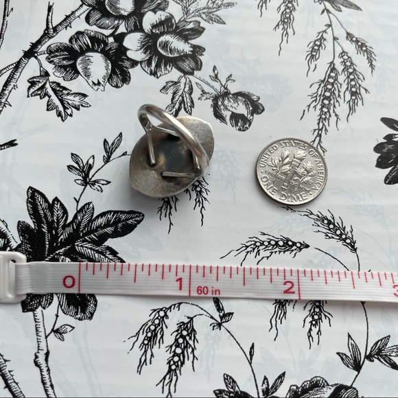 Vintage Sterling Silver Ring - Picture 3 of 10
